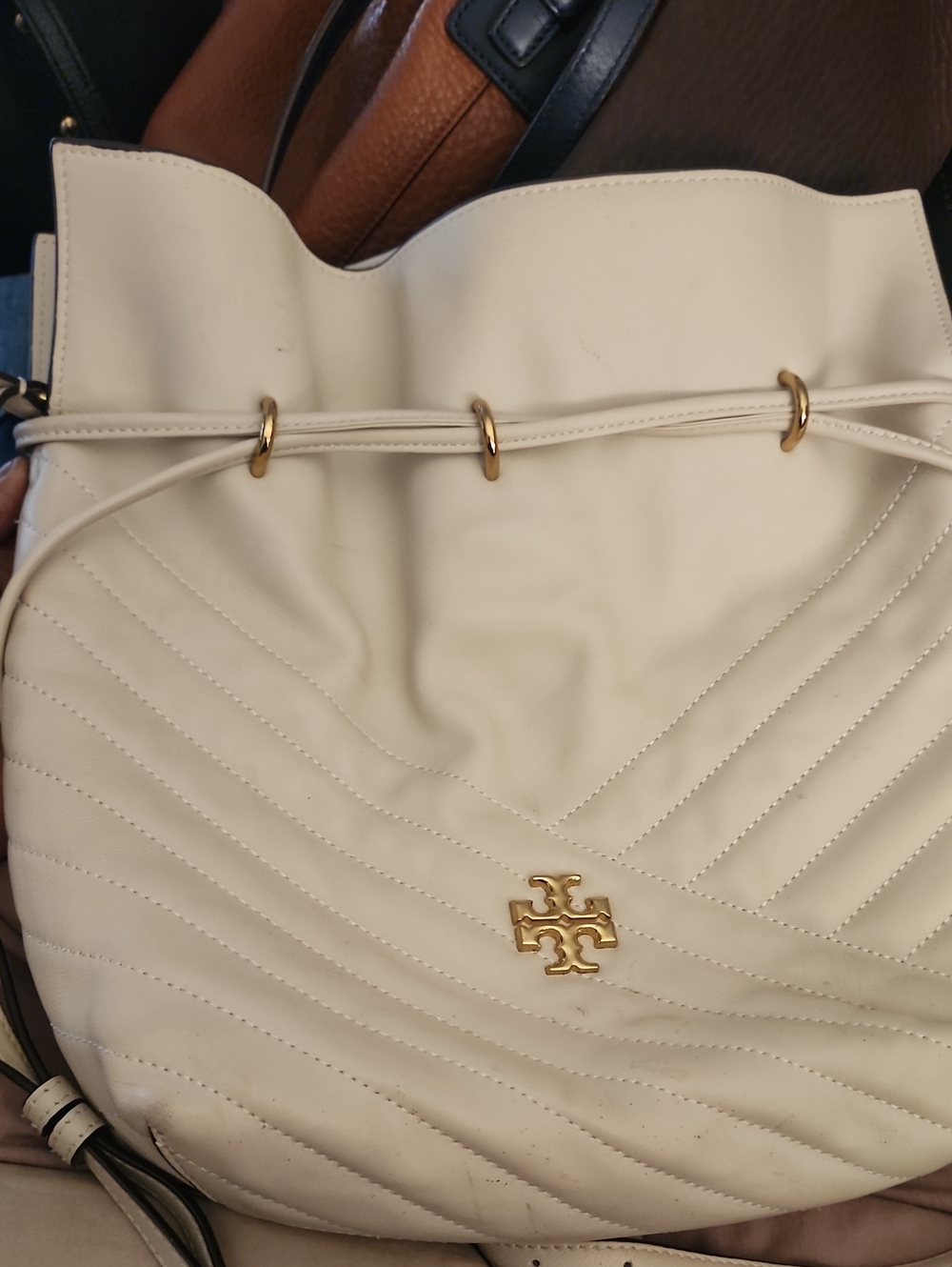 Tory Burch Cream Quilted Leather Drawstring Shoulder Bag with Gold Hardware